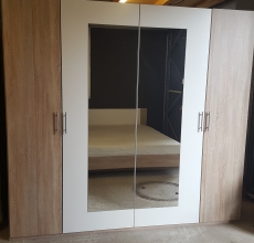Kleiderschrank FRANZISKA 4t�rig Spiegel Versand m�glich B�H