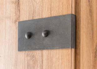 4 trg. Kleiderschrank Dreht�renschrank CORK T25 453 in Plankeneiche Nachbildung, Abs. Graphit + Schubladen + Spiegel