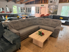 Rundecke Rundsofa Couch Sofa BENSON mit Schlaffunktion Ausstellung B�hne