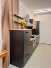 Einbauk�che K�che LAVIA MUSTER K�che Anrichte H�ngeschrank schwarz Artisan Eiche 330 cm Ausstellungsst�ck in B�hne