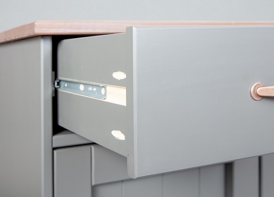 3-trg. Kommode Anrichte Sideboard LUZERNA 4.1 Grau Sepia Kiefer Massiv