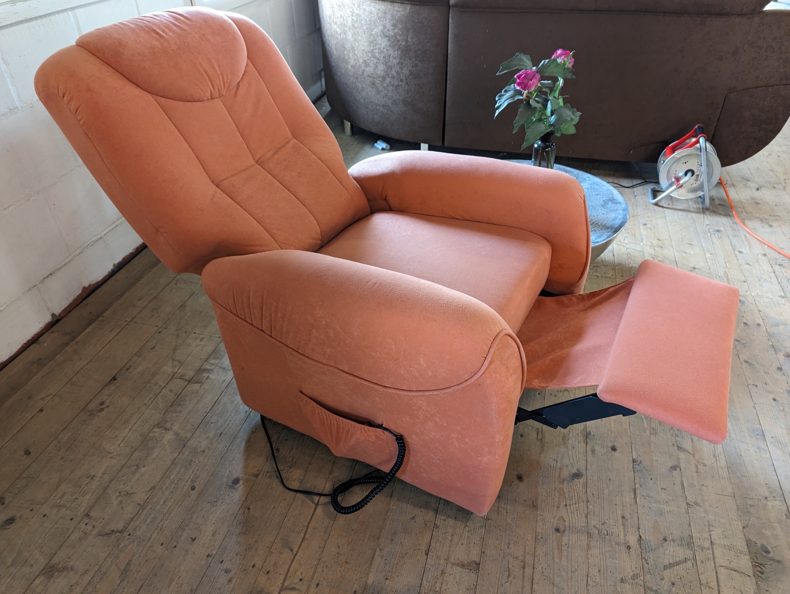 Elektronischer Relaxsessel TV Sessel BASTIAN Luxus Microfaser orange Ausstellung B�H