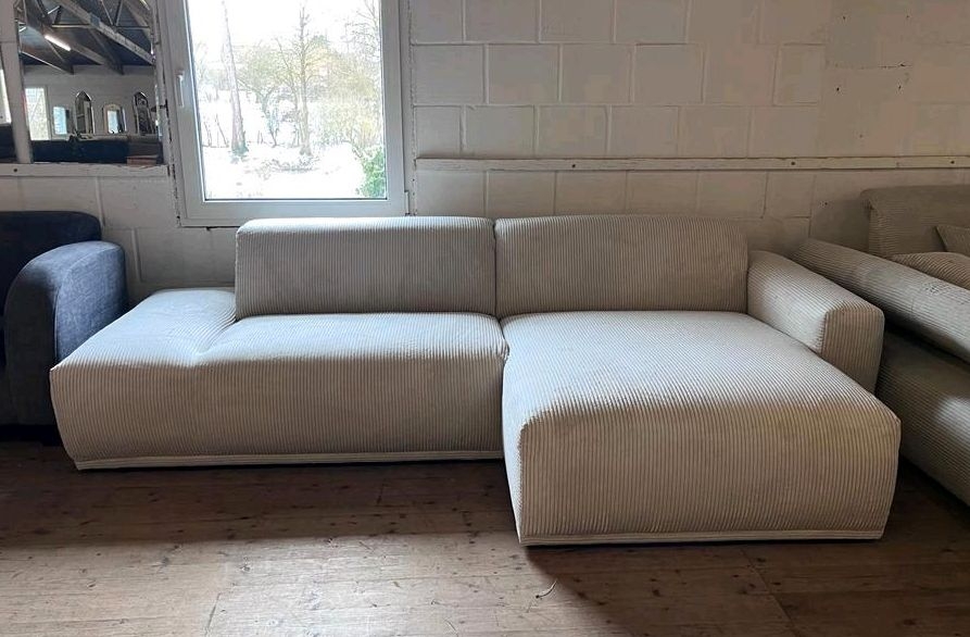 Ecksofa Polsterecke Sofa Couch BRAGA in Breitcord Ausstellung Bhne