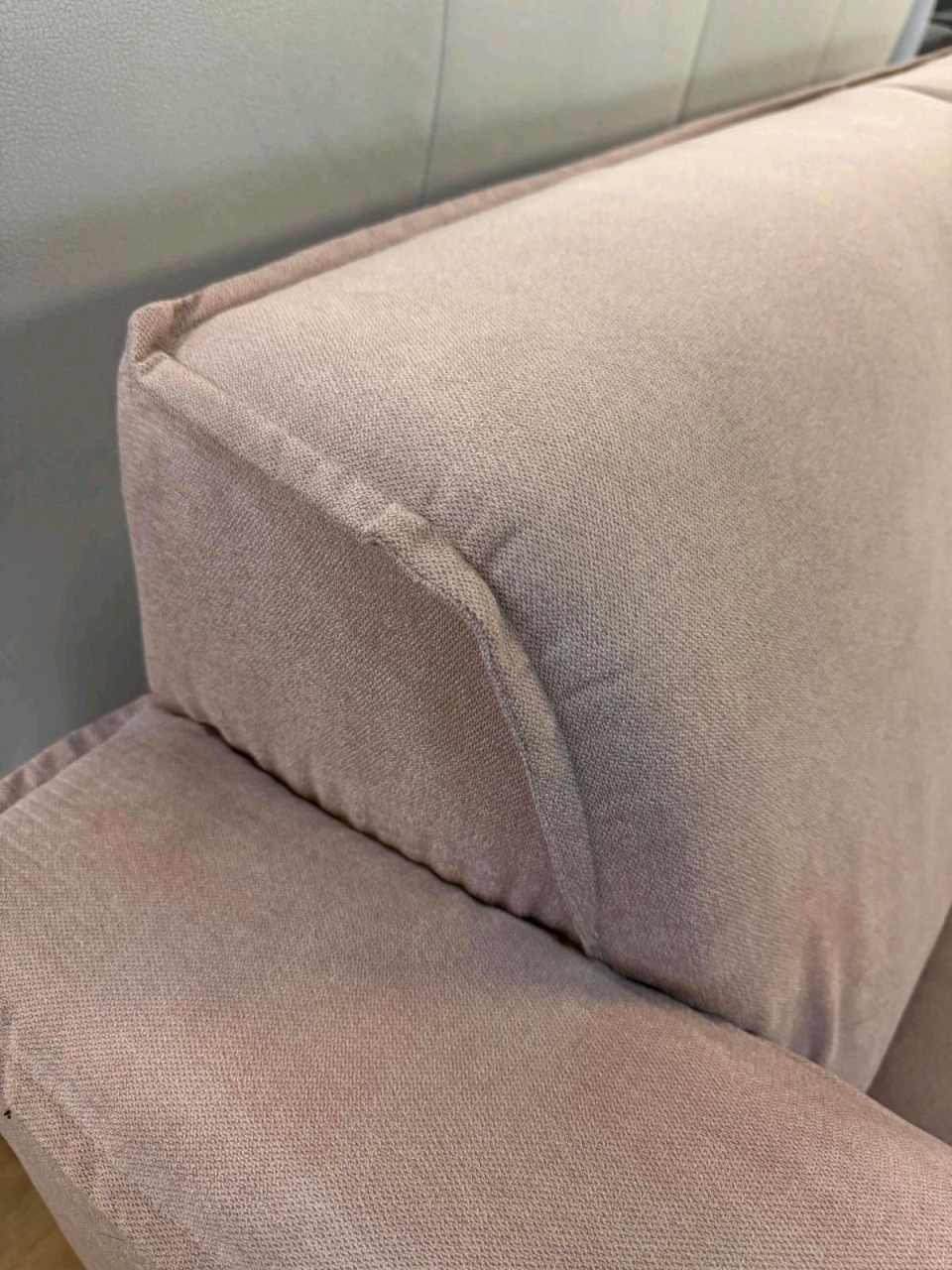 3-Sitzer 3er Sofa Couch JANEK flamingo AusstellungB�hne