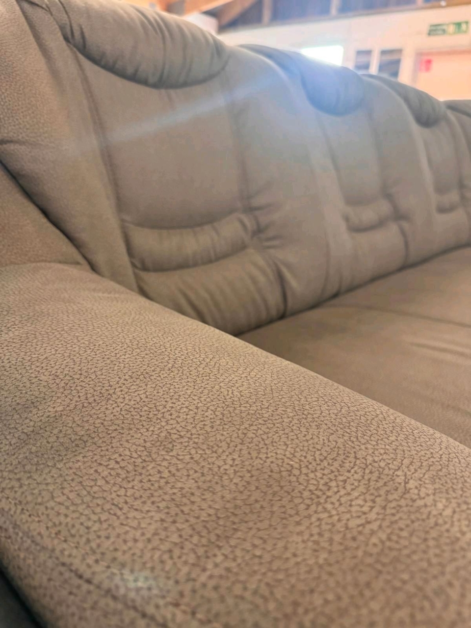 Rundecke Rundsofa Couch Sofa BENSON mit Schlaffunktion Ausstellung B�hne